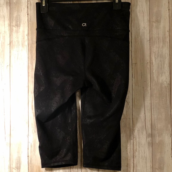 Gap Fit Black Pattened Workout Leggings - Picture 3 of 5